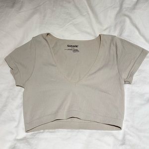 Garage cropped tee